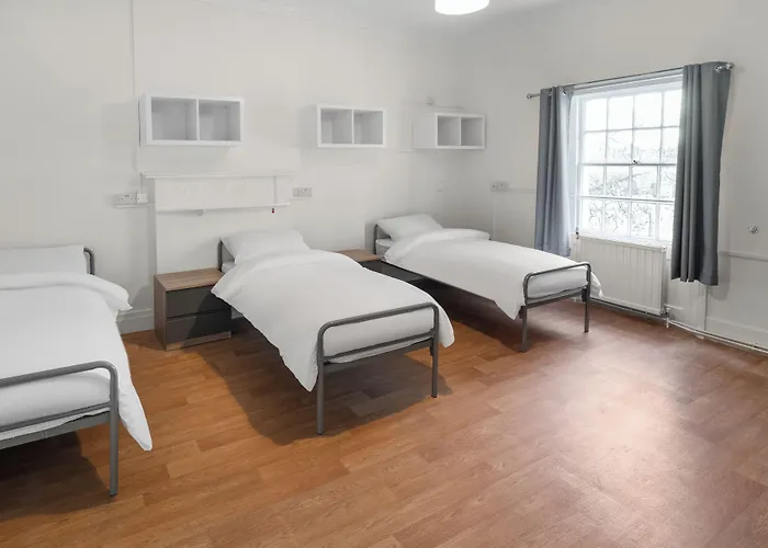 Hostel Holland House London