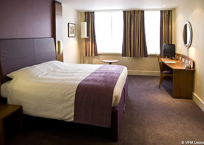 Premier Inn London City
